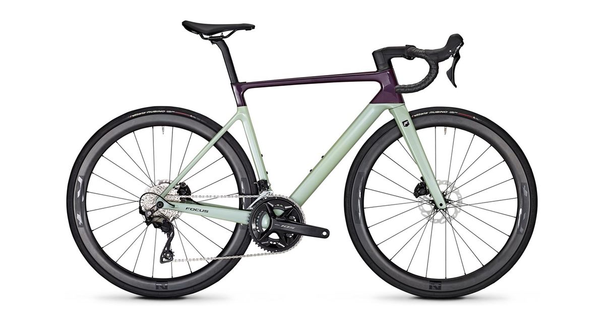 Focus Izalco Max 8.8 Dark Violet / Sky Grey