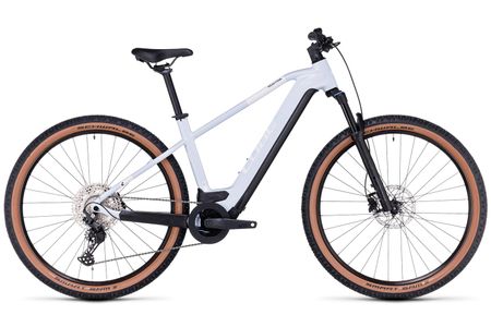 CUBE Reaction Hybrid Pro 750