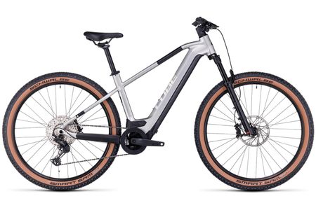 CUBE Reaction Hybrid SLX 750