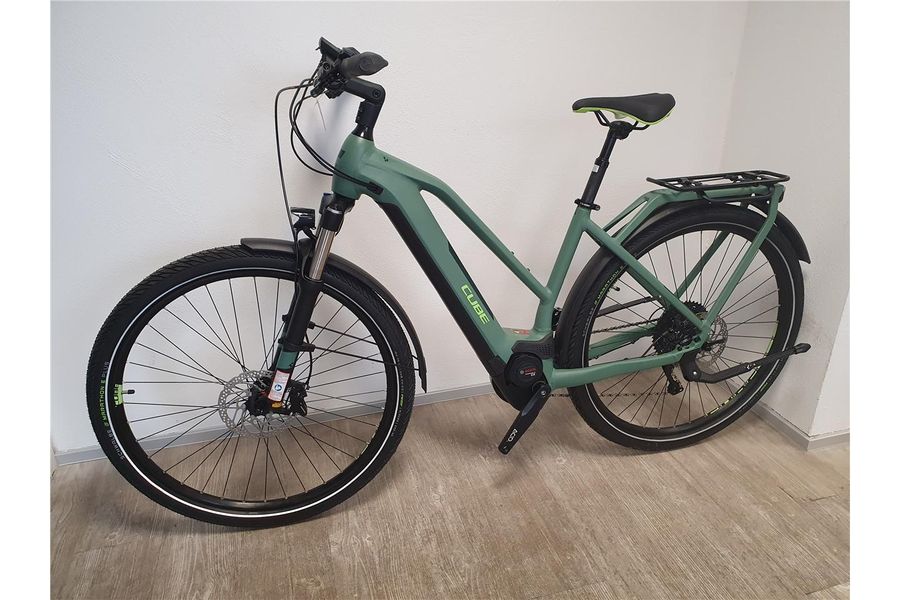 Cube kathmandu hybrid exc 625 green n green sales