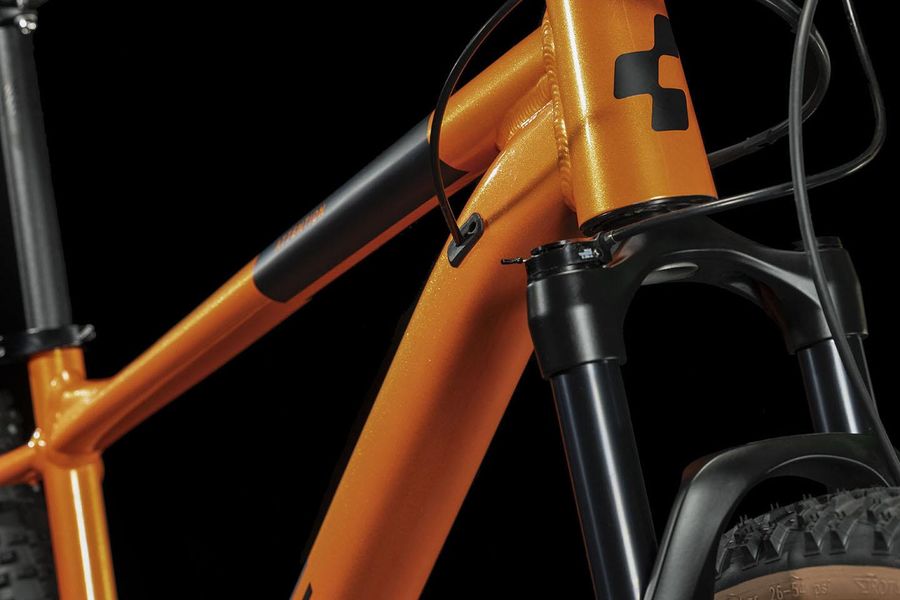 Cube attention orange sales