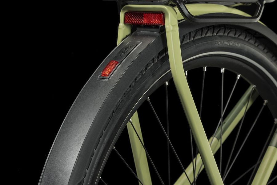 Cube kathmandu hybrid exc 625 green n green clearance