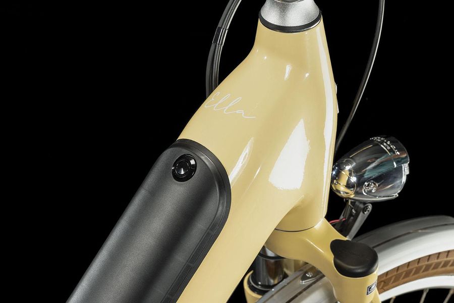 Ella cube bike on sale