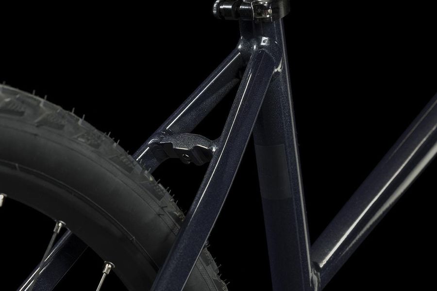 Trapeze frame best sale bike