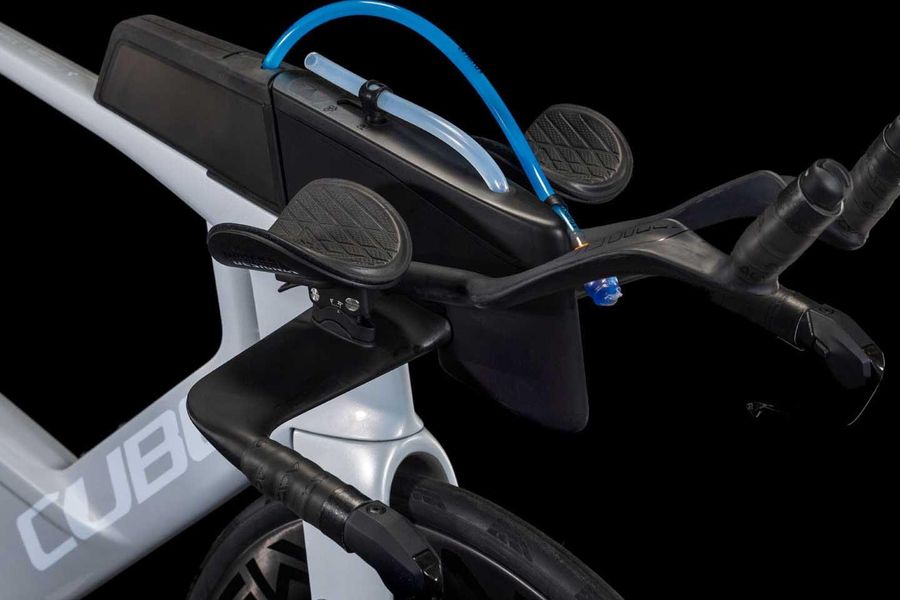 CUBE Aerium C 68X Race foggrey n white