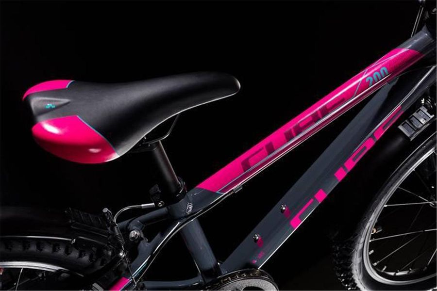 Pink cube bike 2025