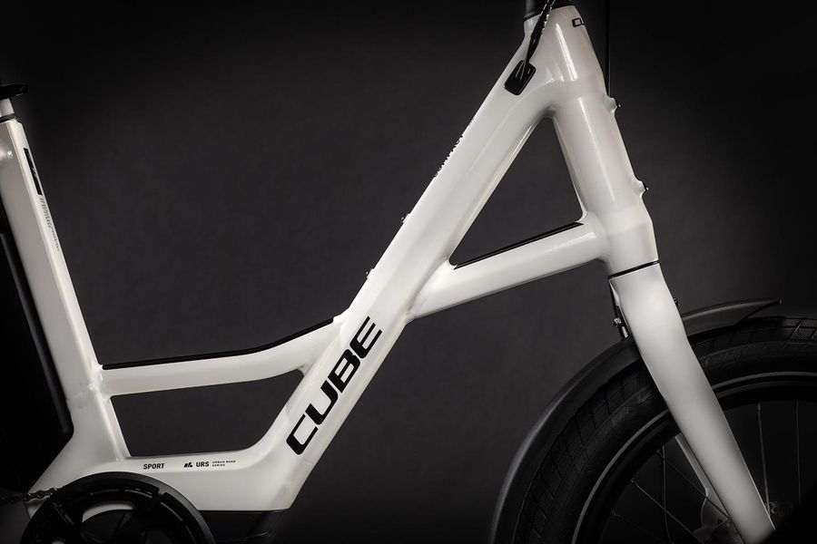 Cube compact online hybrid 2021
