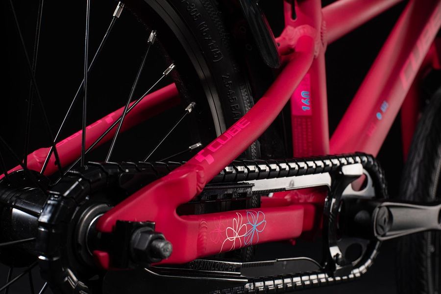 Girls cube deals bike