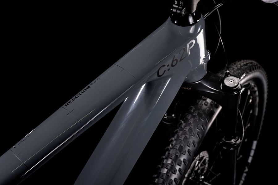 Cube reaction clearance carbon frame
