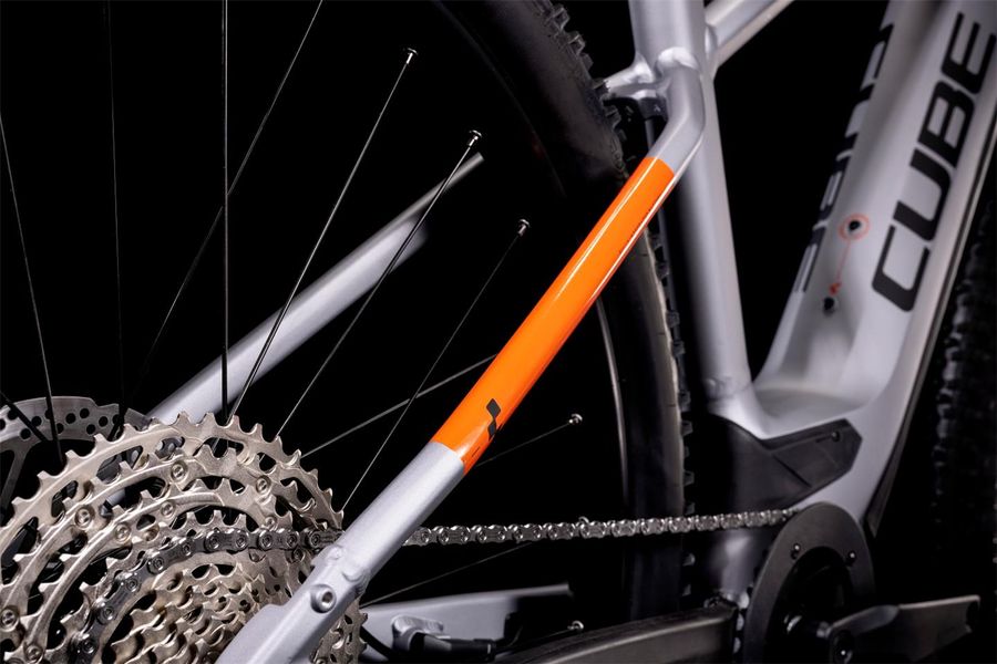 Cube reaction hybrid clearance sl 500 orange