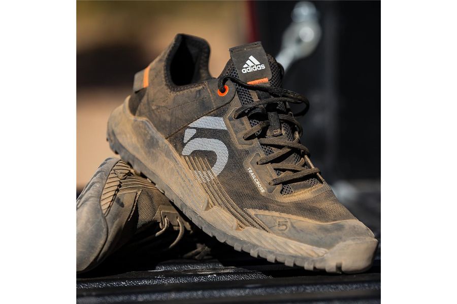 Five Ten Trailcross SL core black/grey two/solar red - RABE