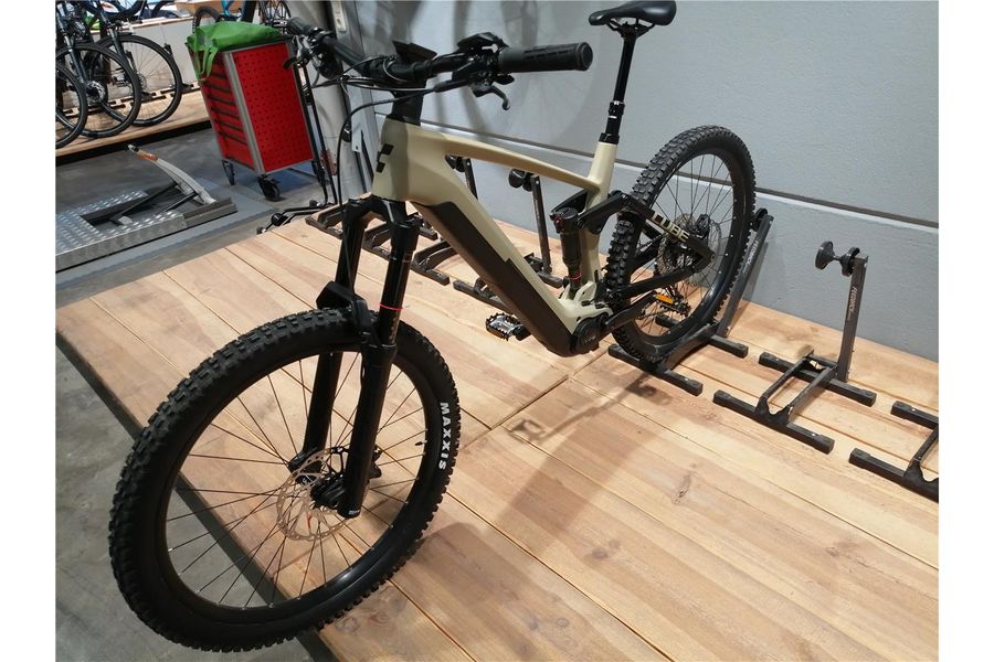 Cube stereo hybrid 160 desert best sale