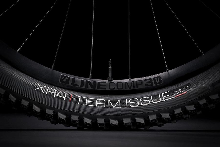 Trek fuel clearance ex 7 red