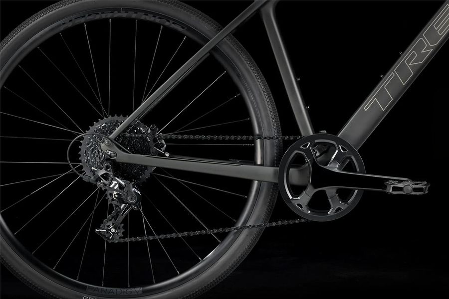 Trek FX Sport 5 Matte Black Olive Deep Smoke